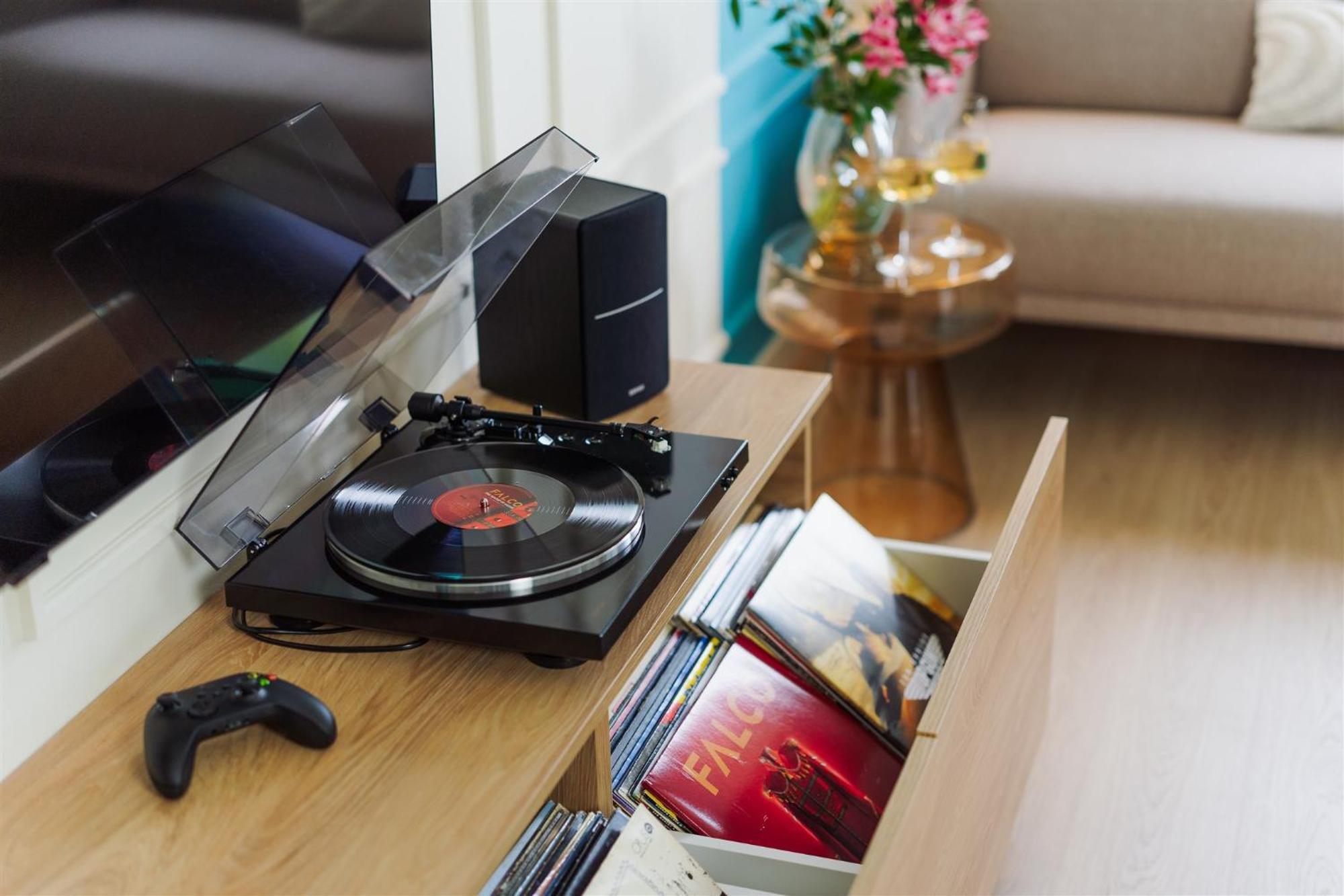 Good Vibe Studio Near Metro - Garage, Air-Conditioning, Vinyl Player Praha Exteriér fotografie